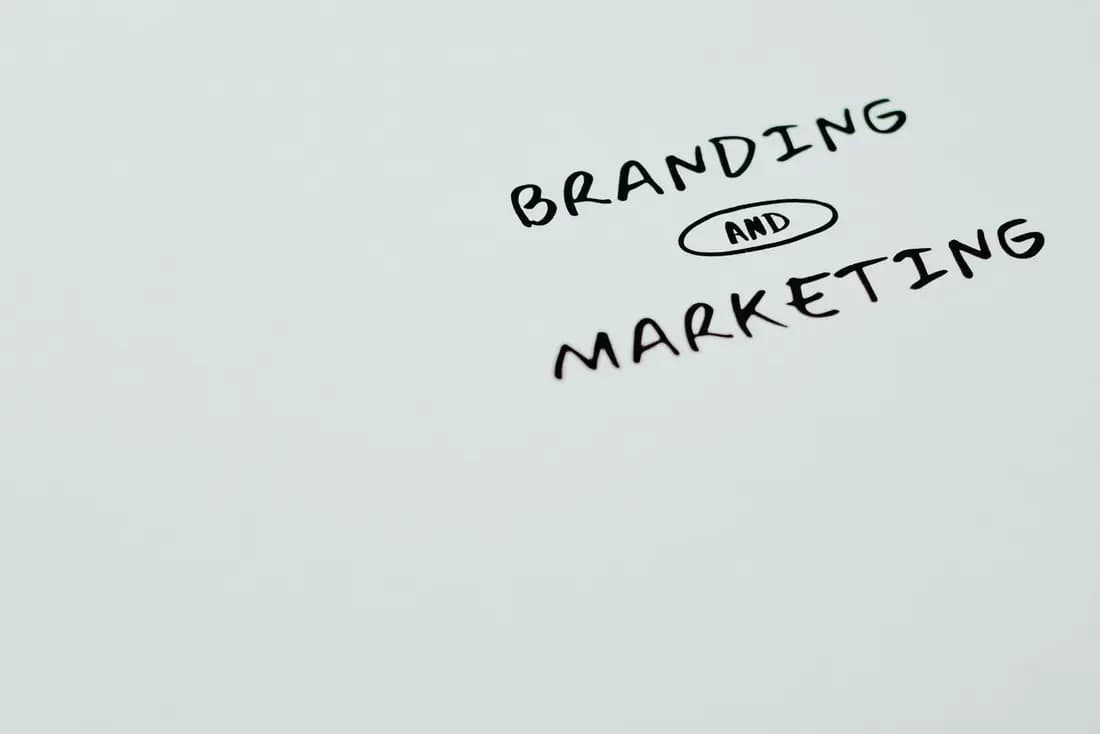 Markenton und konsistente Botschaft — Copywriting eSys Agency